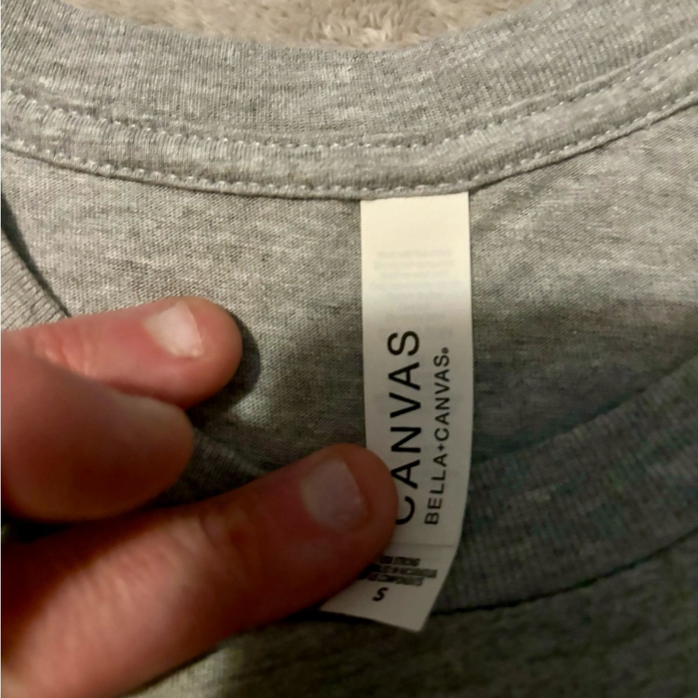 Women’s Small Friends T - Picture 3 of 3